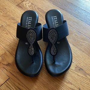 Made In Italy black thong wedge sandals
